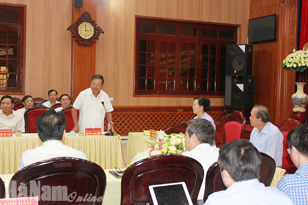 Đồng chí Trương Hòa Bình Ủy viên Bộ Chính trị Phó Thủ tướng Thường trực Chính phủ làm việc tại tỉnh Hà Nam