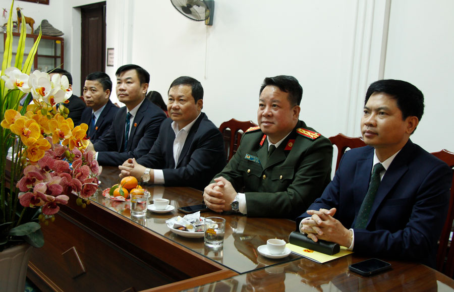 Đồng chí Chủ tịch UBND tỉnh Trương Quốc Huy thăm chúc mừng Giáng sinh tại Giáo xứ An Phú   