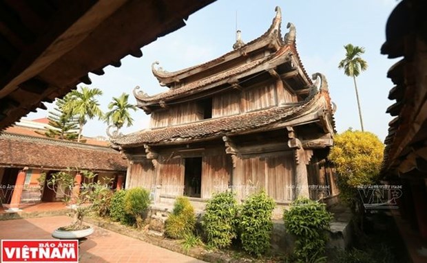 Khám phá Cửu phẩm Liên Hoa  Bảo vật quốc gia ở chùa Giám