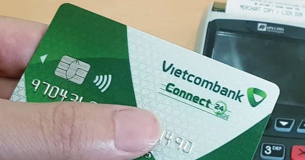 Từ 31122021 thẻ ATM mẫu cũ không gắn chíp sẽ không còn rút tiền được nữa