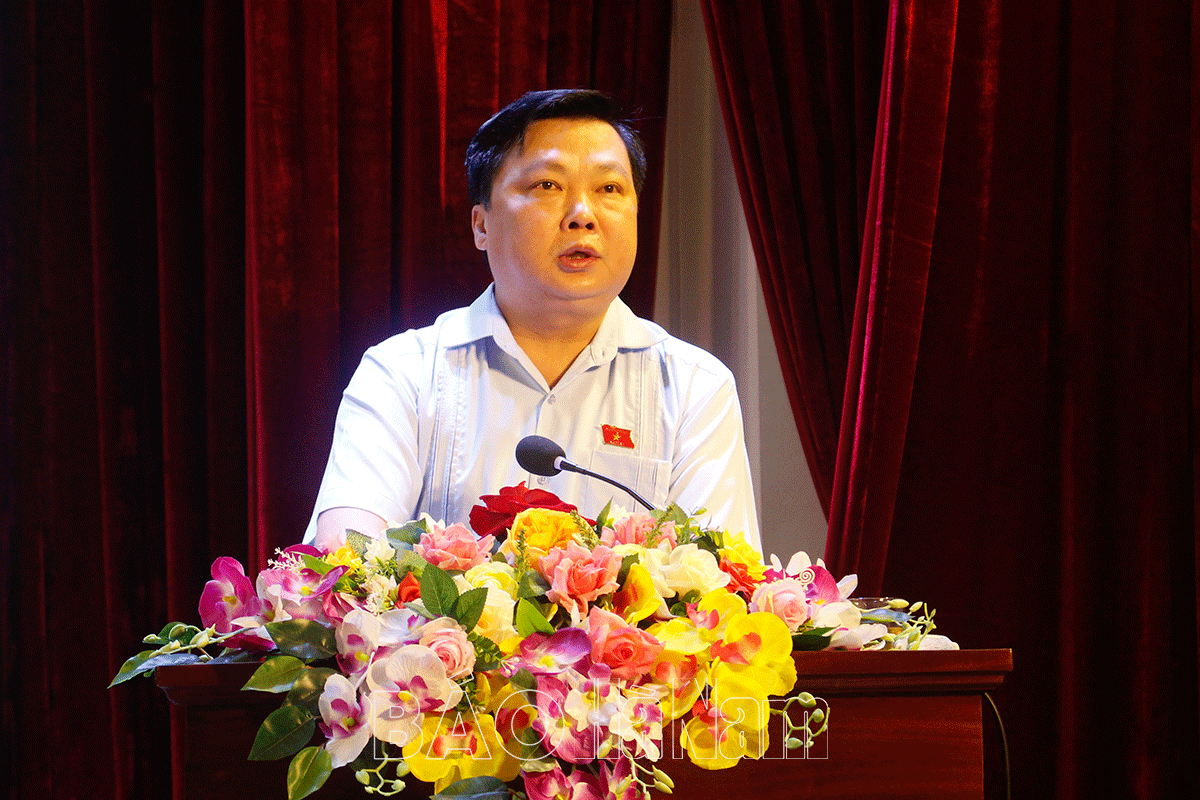 Đồng chí Chủ tịch UBND tỉnh Trương Quốc Huy tiếp xúc cử tri xã Liêm Tuyền