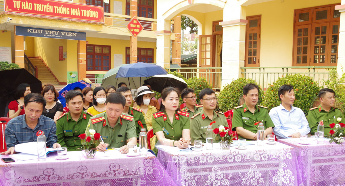 Bình Lục triển khai mô hình Trường học thân thiện an toàn về ANTT tại trường THCS Nguyễn Khuyến
