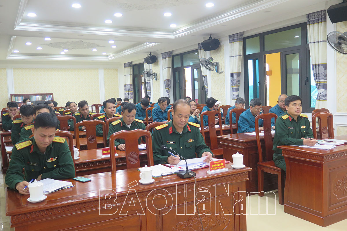 Ban CHQS huyện Kim Bảng rút kinh nghiệm tháng đầu ra quân huấn luyện